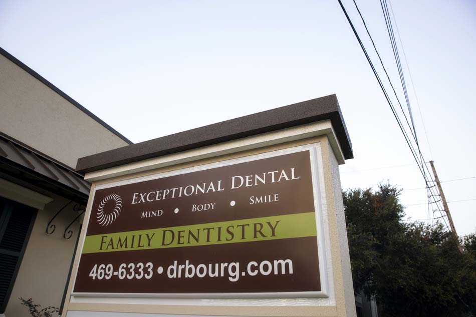 Kenner Dentist Office & Dental Implants Exceptional Dental of Louisiana