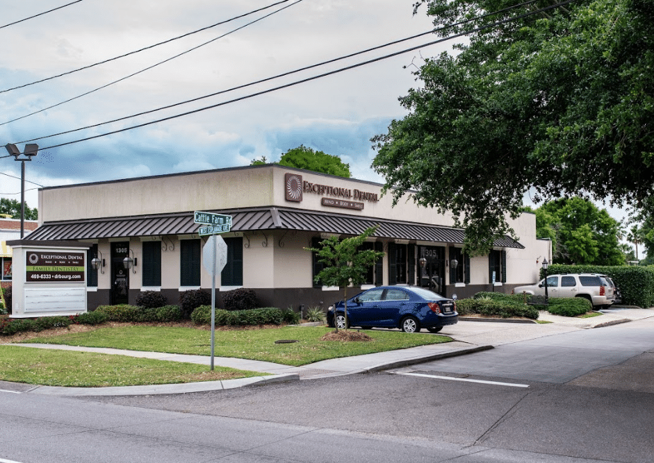Take a visit to our emergency dentist in Kenner whenever a dental emergency strikes.