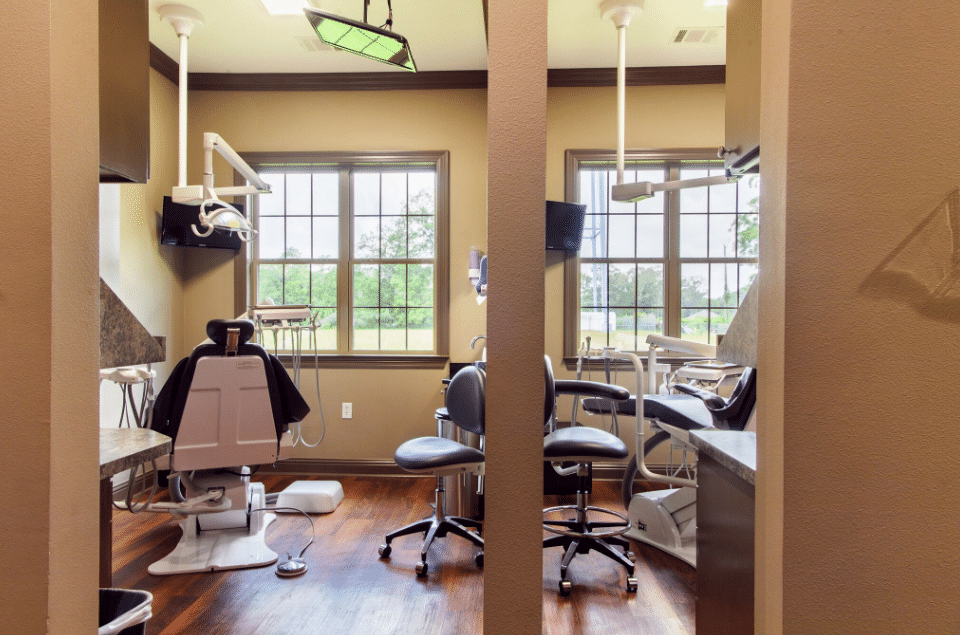 denham springs dentist office, tooth extraction in new orleans
